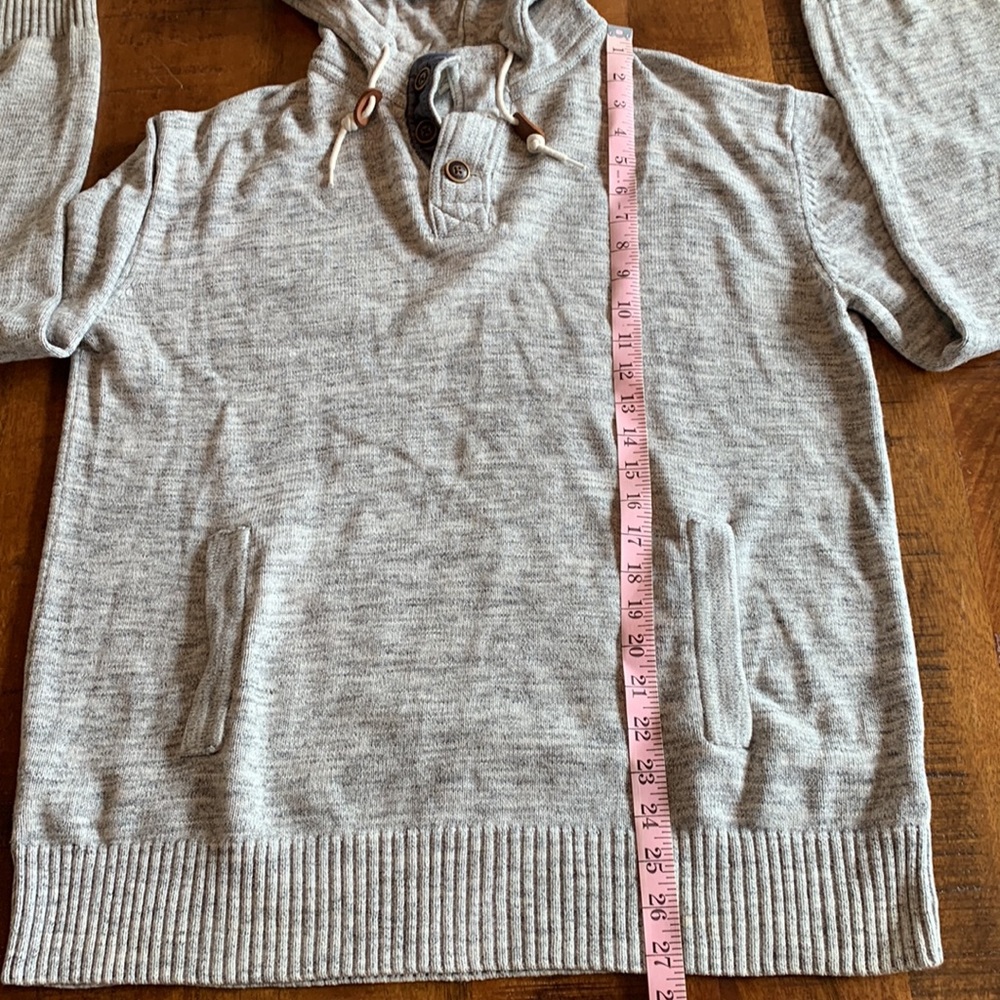 H&M Sweater - Picture 11 of 13